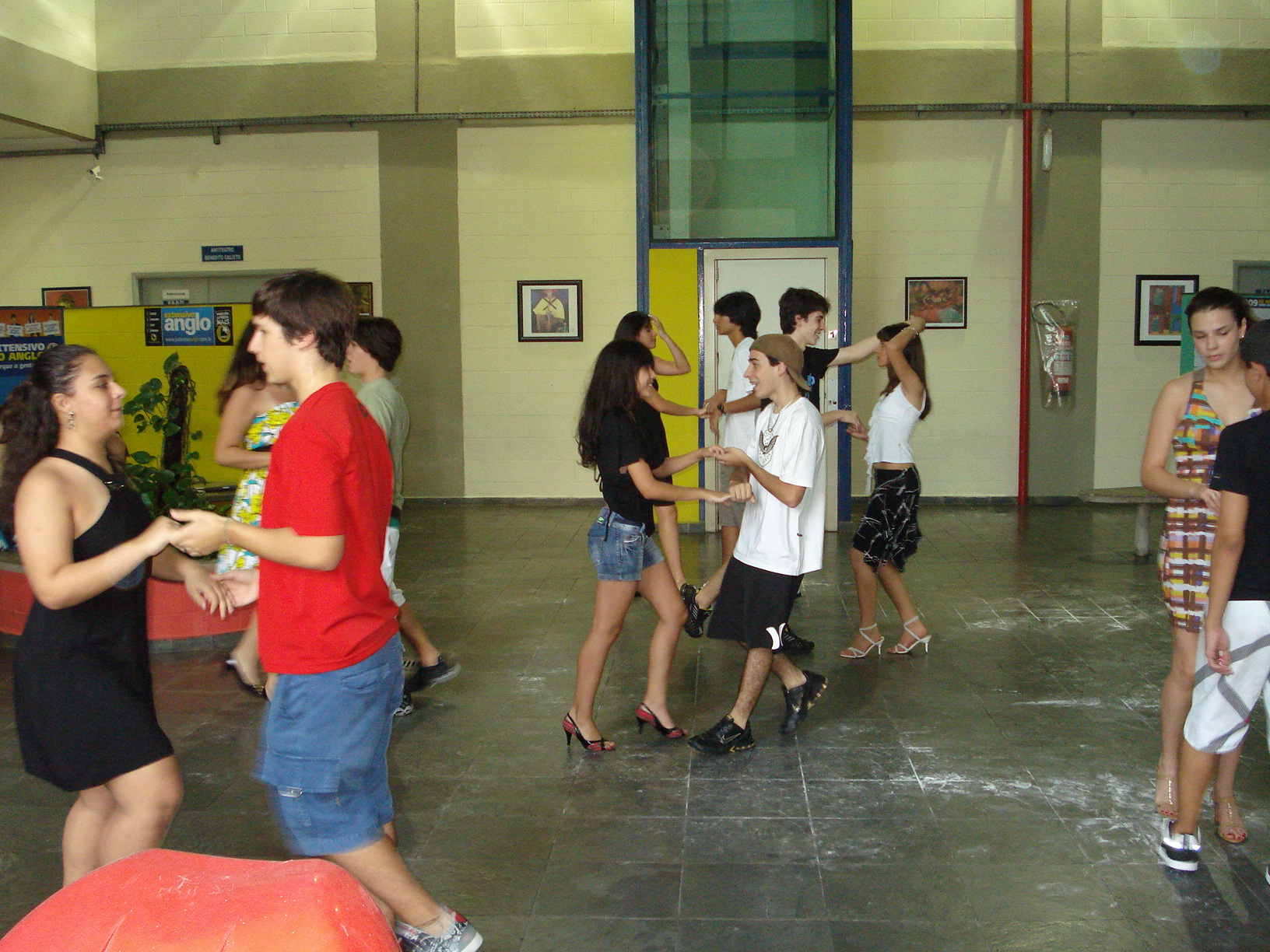 Dança de Salão: um giro por muitos universos