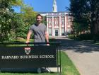 Ex-aluno Conrado Andalafet está cursando MBA em Harvard